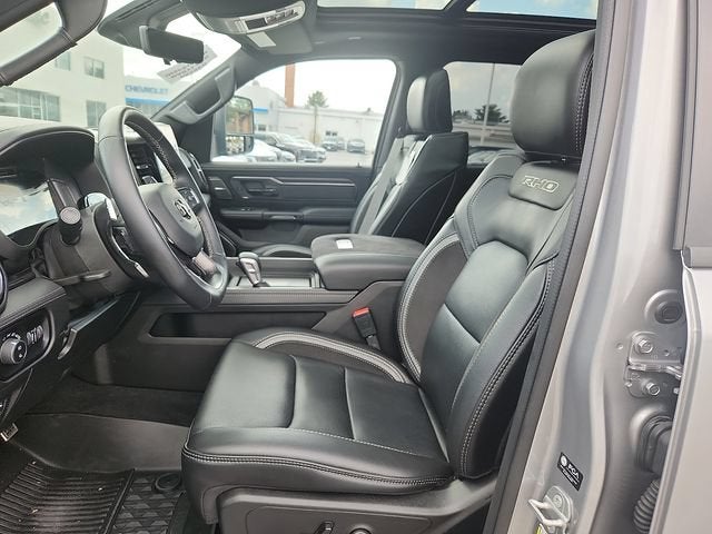 2025 RAM 1500 Base
