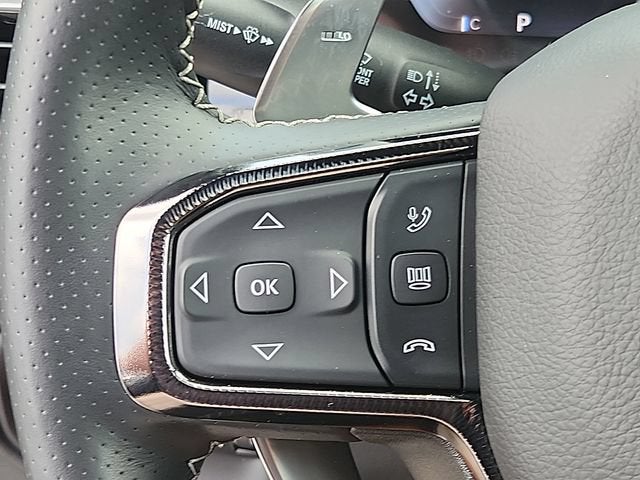 2025 RAM 1500 Base