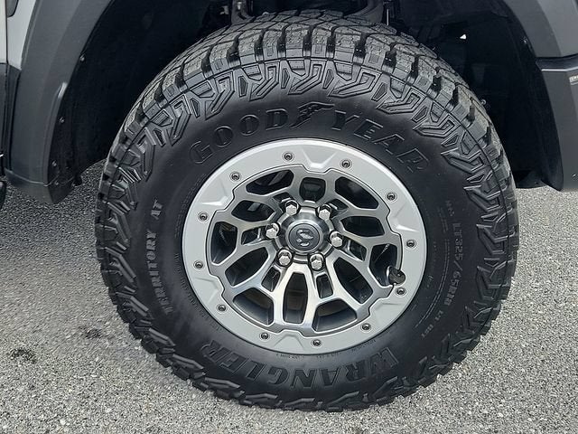 2025 RAM 1500 Base