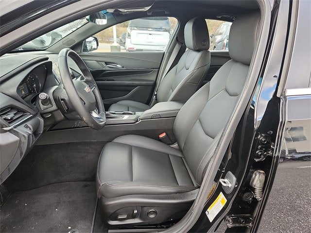 2023 Cadillac CT4 Luxury