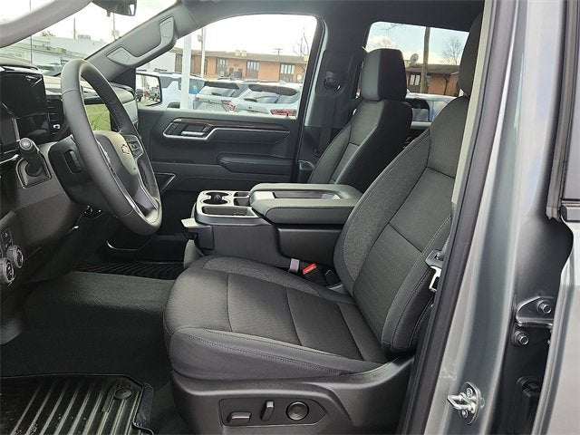 2025 Chevrolet Silverado 1500 LT (2FL)