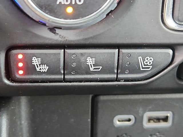 2022 Chevrolet Suburban High Country