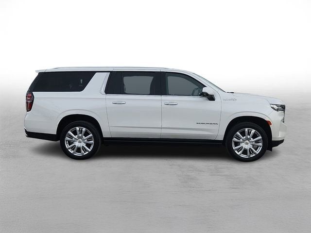 2022 Chevrolet Suburban High Country