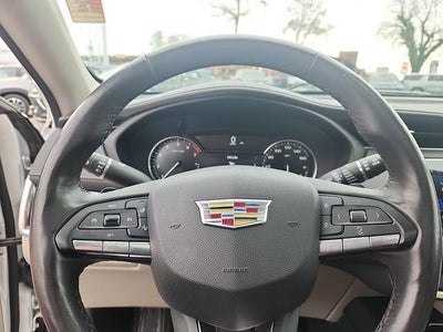 2023 Cadillac XT4 Luxury