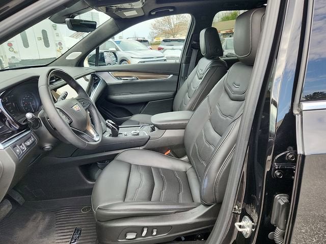 2025 Cadillac XT6 Premium Luxury