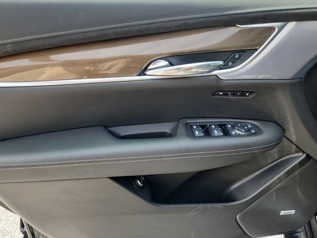 2025 Cadillac XT6 Sport