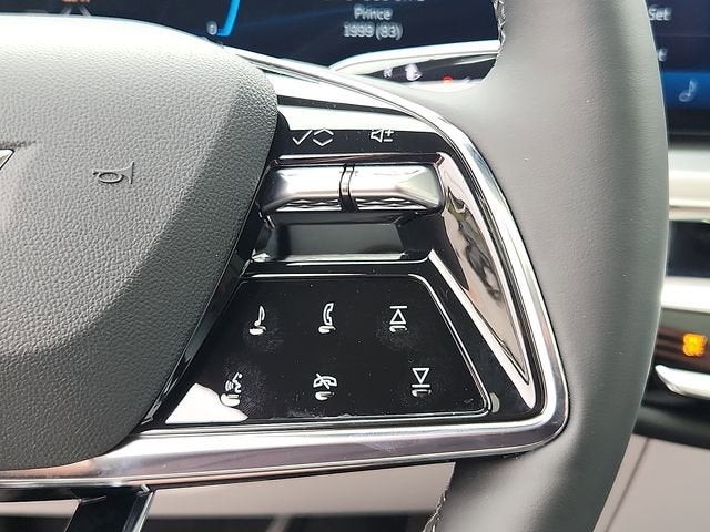 2023 Cadillac LYRIQ Luxury
