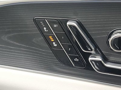 2024 Cadillac LYRIQ Luxury 1