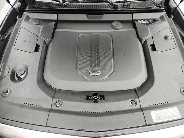 2024 Cadillac LYRIQ Luxury 1