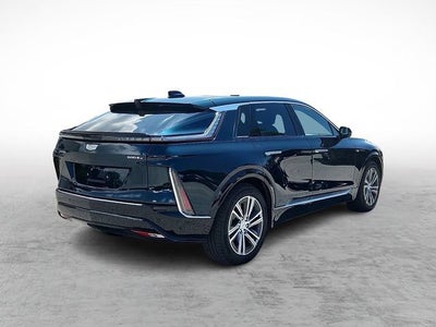 2024 Cadillac LYRIQ Luxury 2