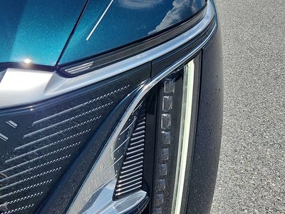 2024 Cadillac LYRIQ Luxury 2