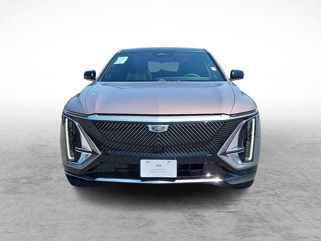 2024 Cadillac LYRIQ Luxury 2
