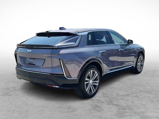 2024 Cadillac LYRIQ Luxury 2