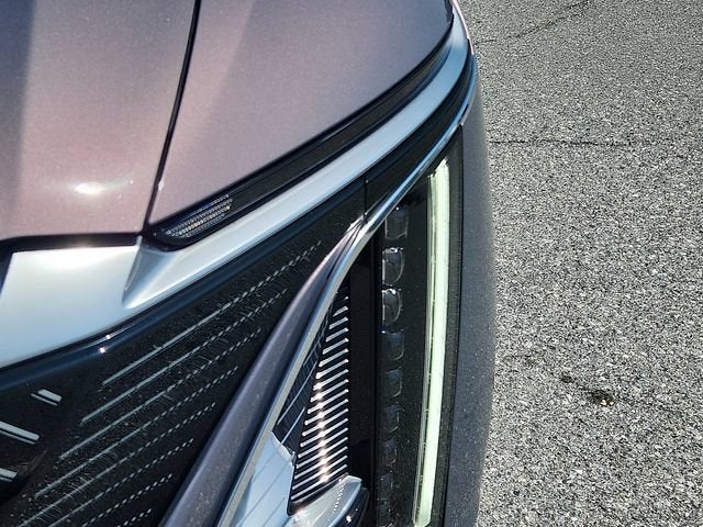2024 Cadillac LYRIQ Luxury 2