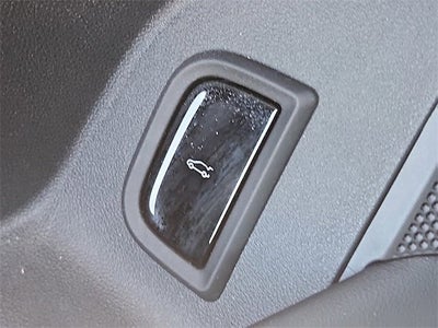 2024 Cadillac LYRIQ Luxury 3