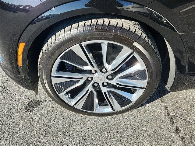 2024 Cadillac LYRIQ Luxury 3