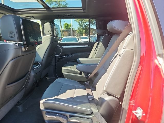 2025 Cadillac Escalade ESV Premium Luxury