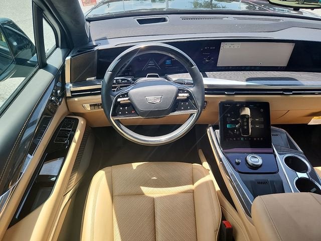 2025 Cadillac ESCALADE IQ Luxury 2