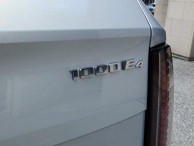 2025 Cadillac ESCALADE IQ Luxury 2