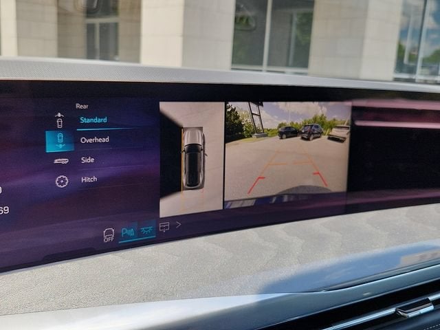 2025 Cadillac ESCALADE IQ Luxury 2