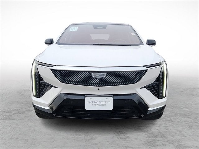 2025 Cadillac OPTIQ Luxury 2