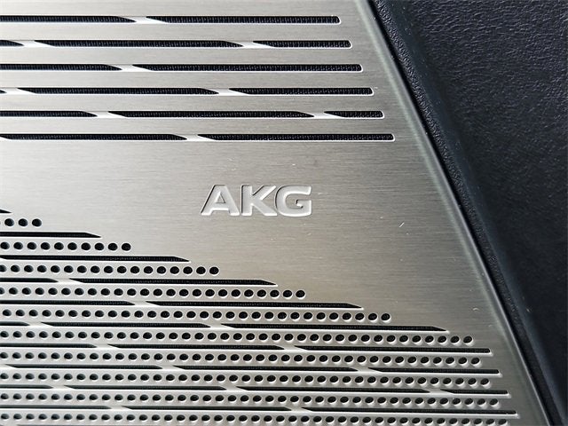 2025 Cadillac OPTIQ Luxury 2