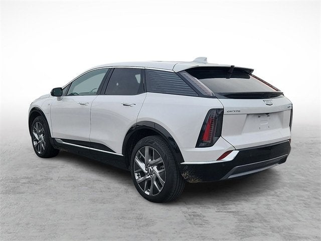 2025 Cadillac OPTIQ Luxury 2