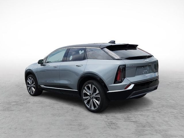 2025 Cadillac OPTIQ Luxury 2