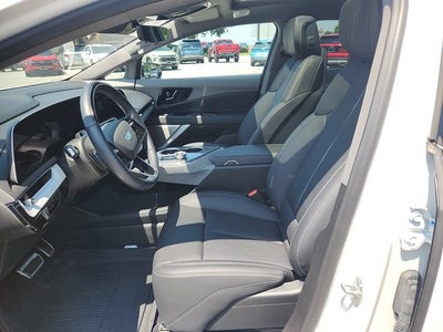 2025 Cadillac OPTIQ Luxury 2
