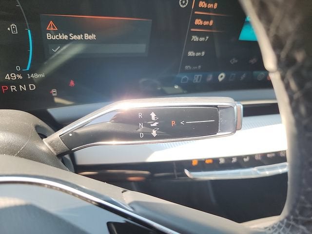 2025 Cadillac OPTIQ Luxury 2