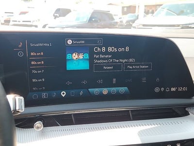 2025 Cadillac OPTIQ Luxury 2