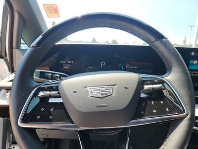 2025 Cadillac OPTIQ Luxury 2