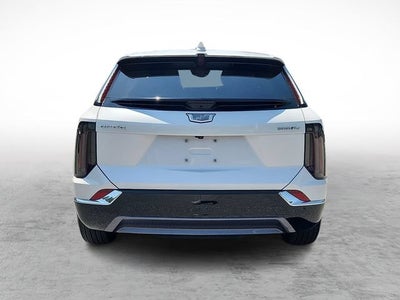 2025 Cadillac OPTIQ Luxury 2