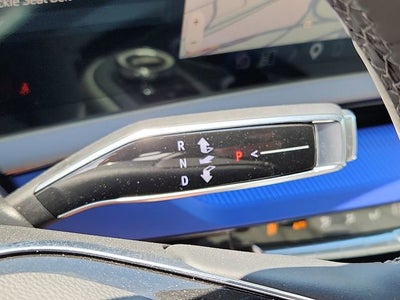 2025 Cadillac OPTIQ Luxury 2