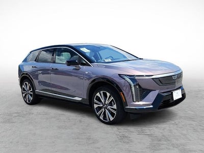 2025 Cadillac OPTIQ Luxury 2