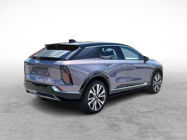2025 Cadillac OPTIQ Luxury 2