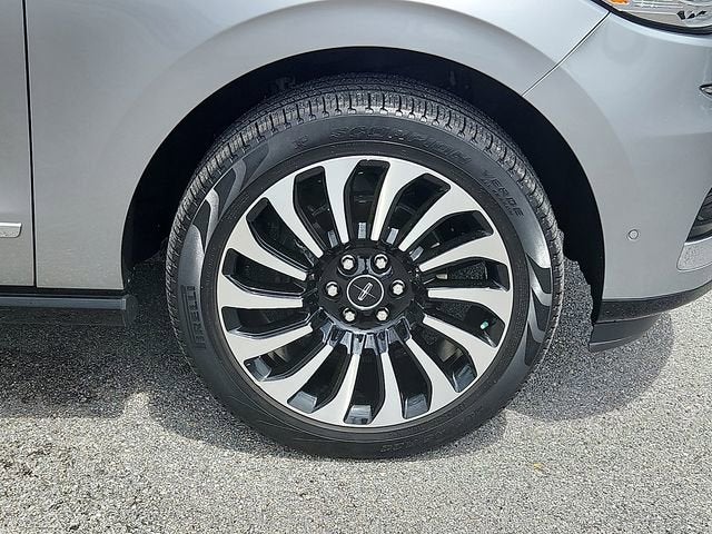 2022 Lincoln Navigator Black Label