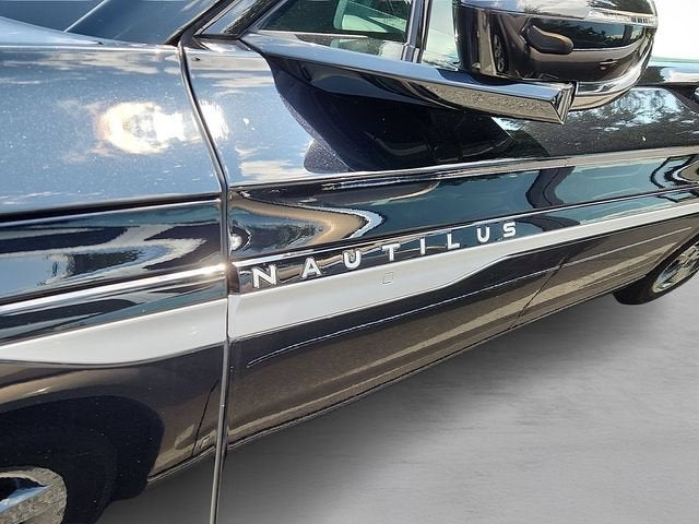 2024 Lincoln Nautilus Reserve