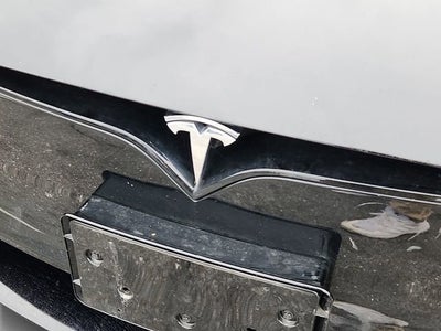 2022 Tesla Model S Base