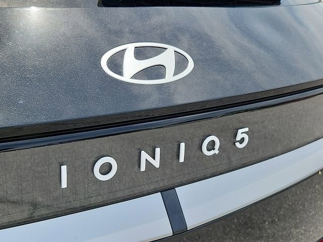 2025 Hyundai IONIQ 5 SE