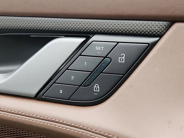 2022 Porsche Taycan Turbo