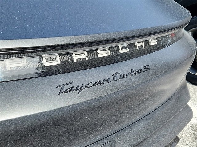 2022 Porsche Taycan Turbo
