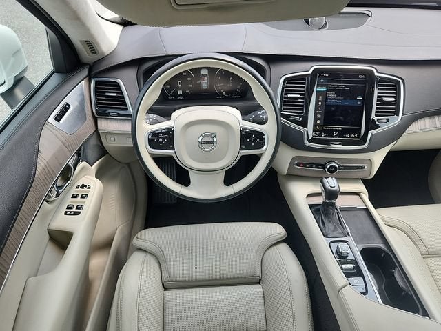2021 Volvo XC90 Inscription