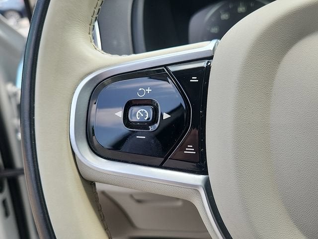 2021 Volvo XC90 Inscription